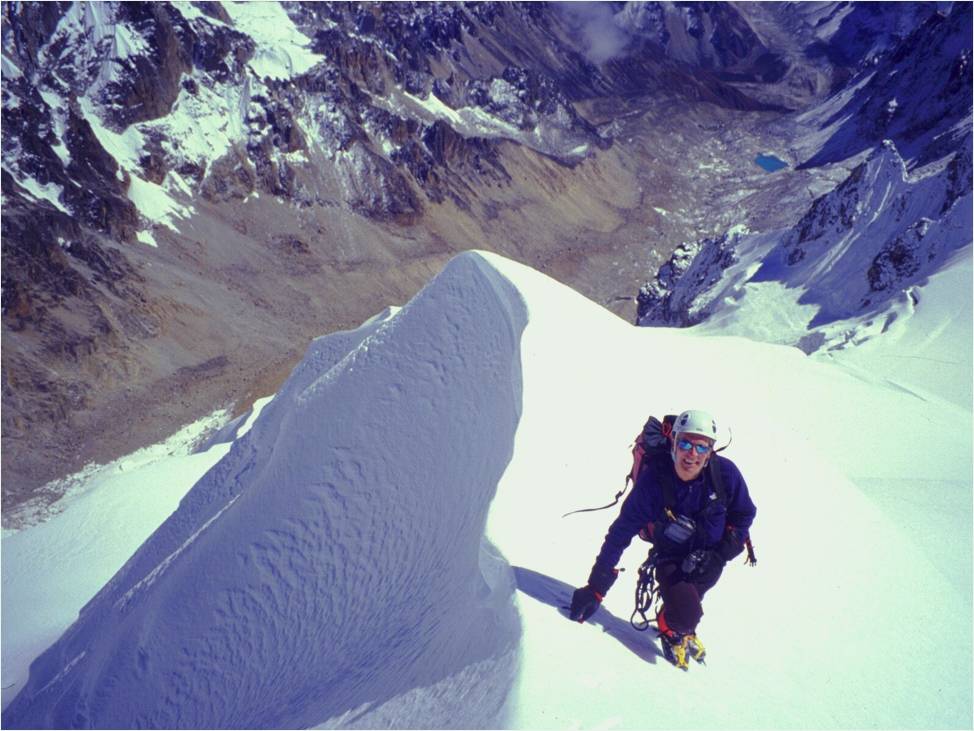 Bo Belvedere Christensen på vej mod toppen af Danga i østlige Nepal Himalaya